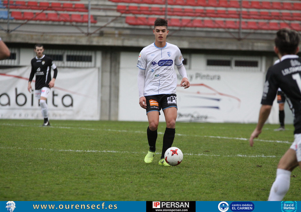 Adrian Presas jugará desde hoy en la Unión Deportiva Ourense