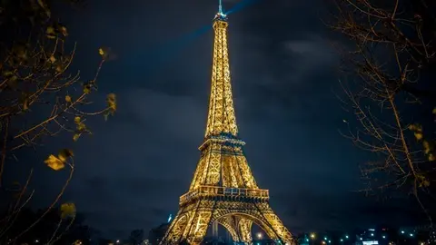 torre_eiffel_noche